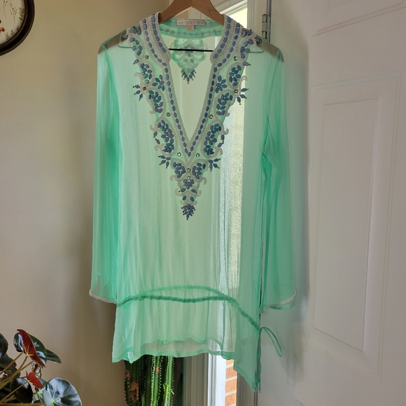 Boston Proper Mint Green Gorgeous Beaded Shear Long Sleeve Shirt, Size M - Picture 1 of 9